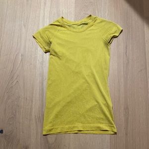 yellow lululemon swiftly tech!! size 2!!